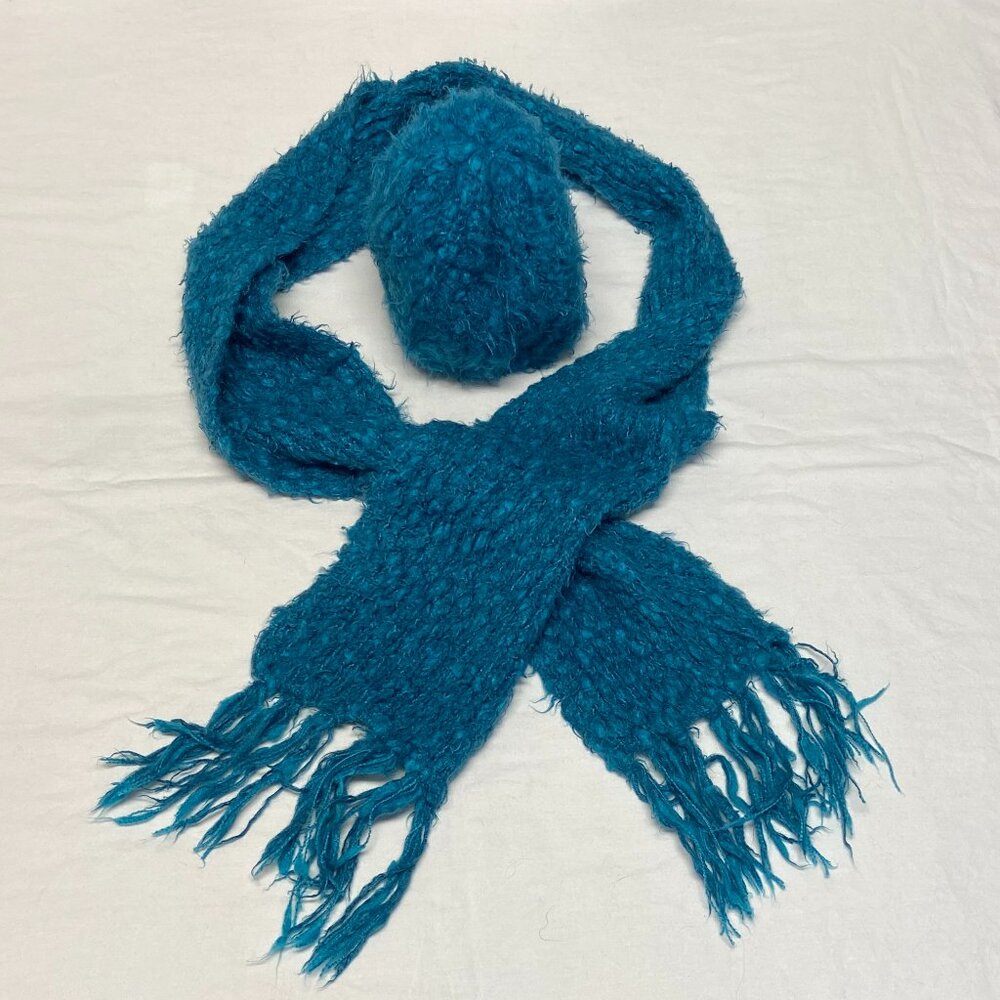 ANA Knit Beanie & Fringed Scarf 2 pc Set Turquoise Nubby Fuzzy Winter Cozy Chic - Picture 2 of 11